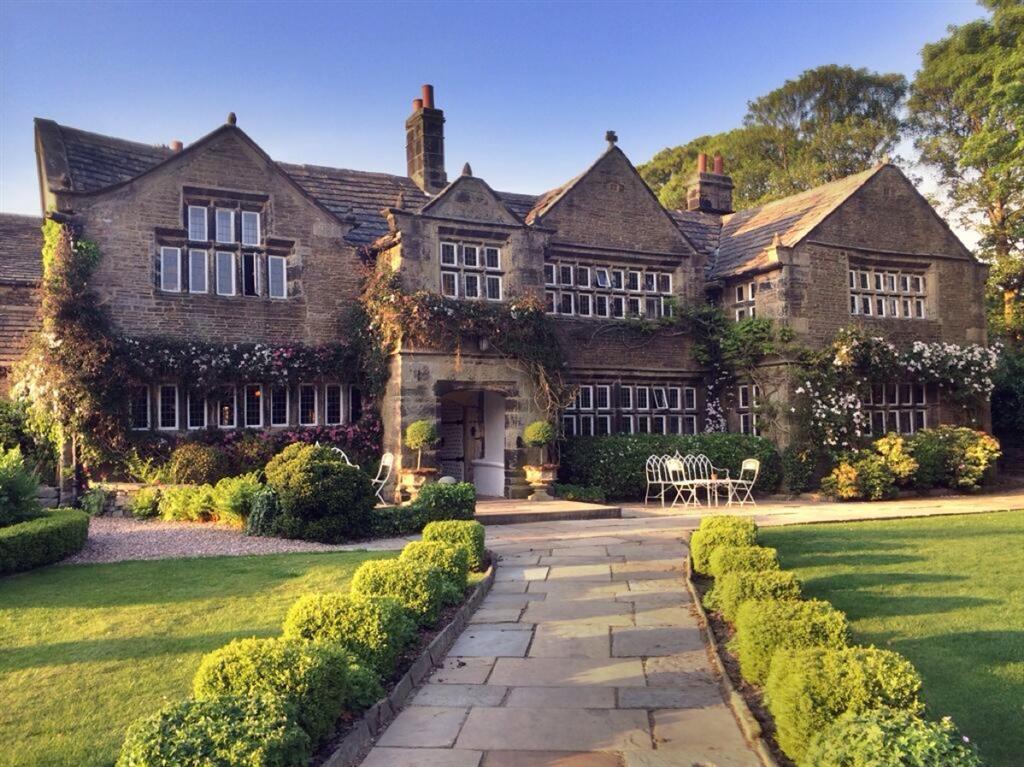 Holdsworth House Halifax